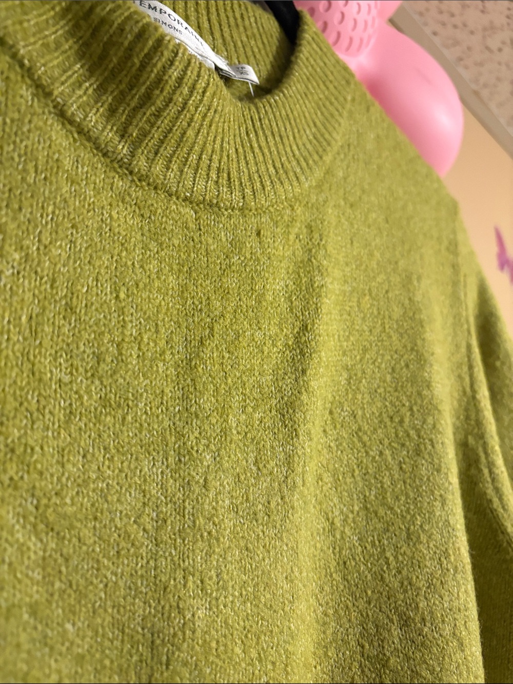 NEW Simons Contemporaine Short-Sleeve Knit Top in Green - Picture 3 of 9
